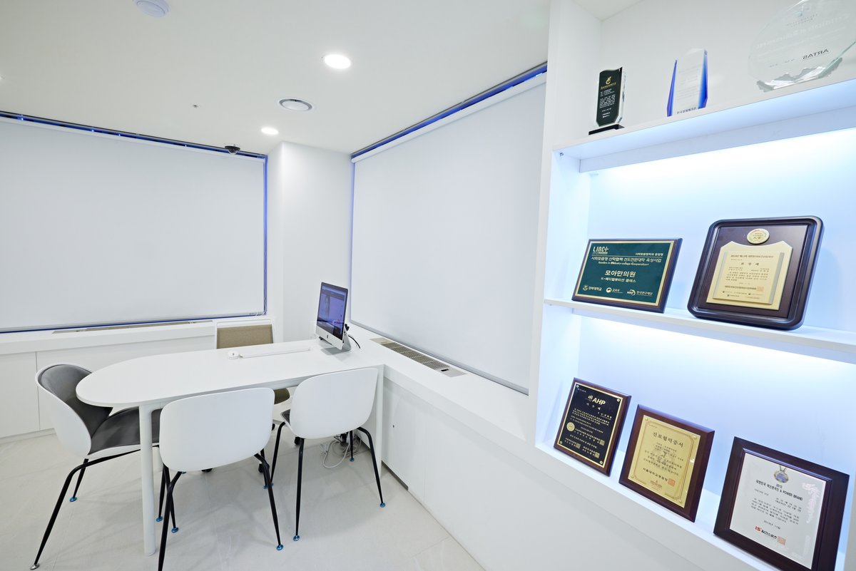 Moaman Hair Transplant Clinic - Moaman Hair Transplant Clinic