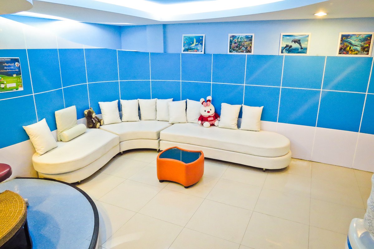 Modern Smile Dental Center - Central Pattaya Road - Modern Smile Dental Center - Central Pattaya Road