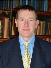 السيد إيان رايلي FCPods DMS - الثلاثة Shires - Mr Ian Reilly FCPods DMS - The Three Shires