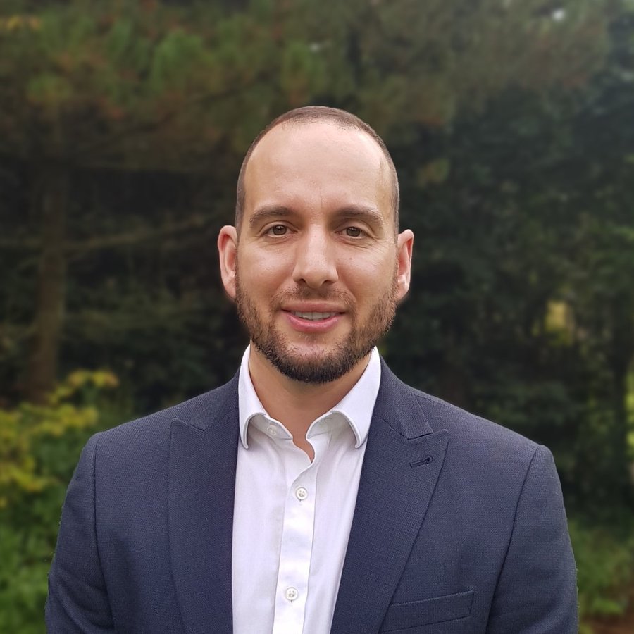 أخصائي الجراحة الخاص بي - My Surgical Specialist