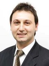 مراكز MyFootDr Podiatry - مركز جزيرة الأمل الطبي - MyFootDr Podiatry Centres-Hope Island Medical Centre