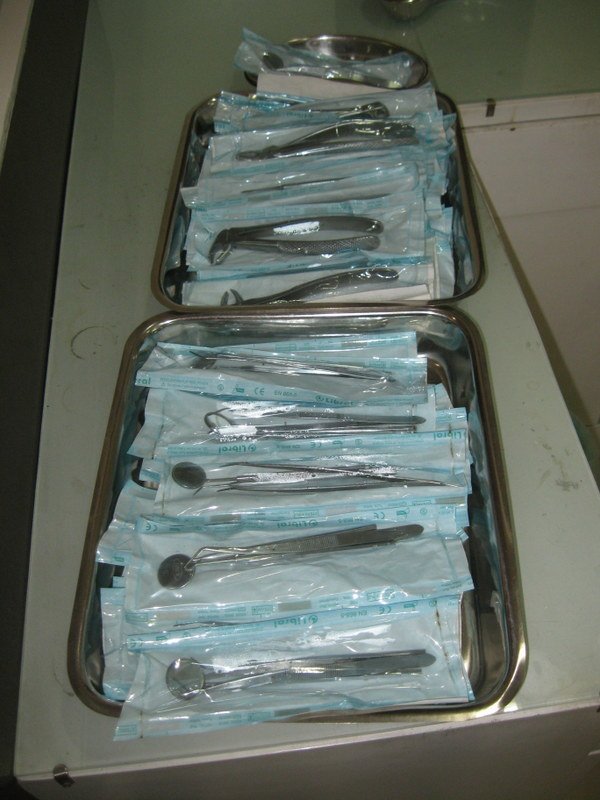 Naveens Kalyan Dental Hospital - Naveens Kalyan Dental Hospital