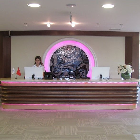 NILL'S ESTHETIC CENTER - NILL'S ESTHETIC CENTER