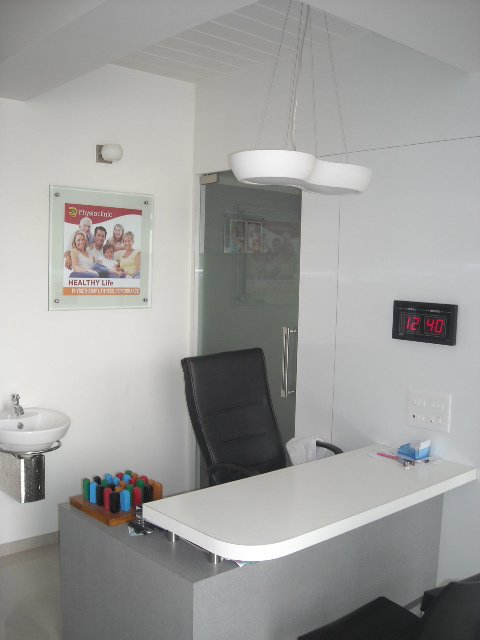 OM CLINIC - Dental Care & Physiotherapy Centre - OM CLINIC - Dental Care & Physiotherapy Centre