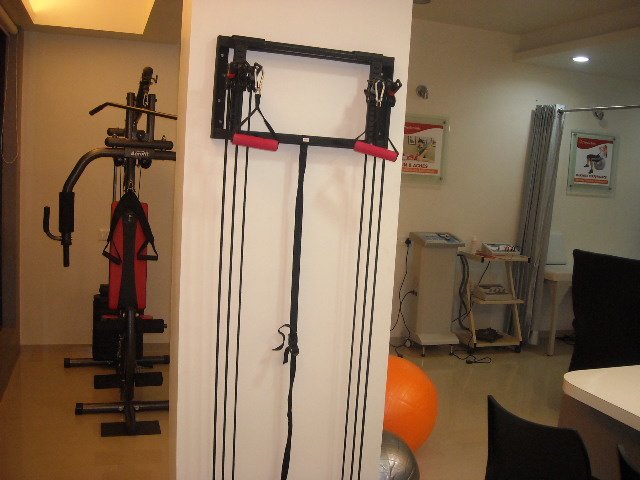 OM CLINIC-Physiotherapy Centre - OM CLINIC-Physiotherapy Centre