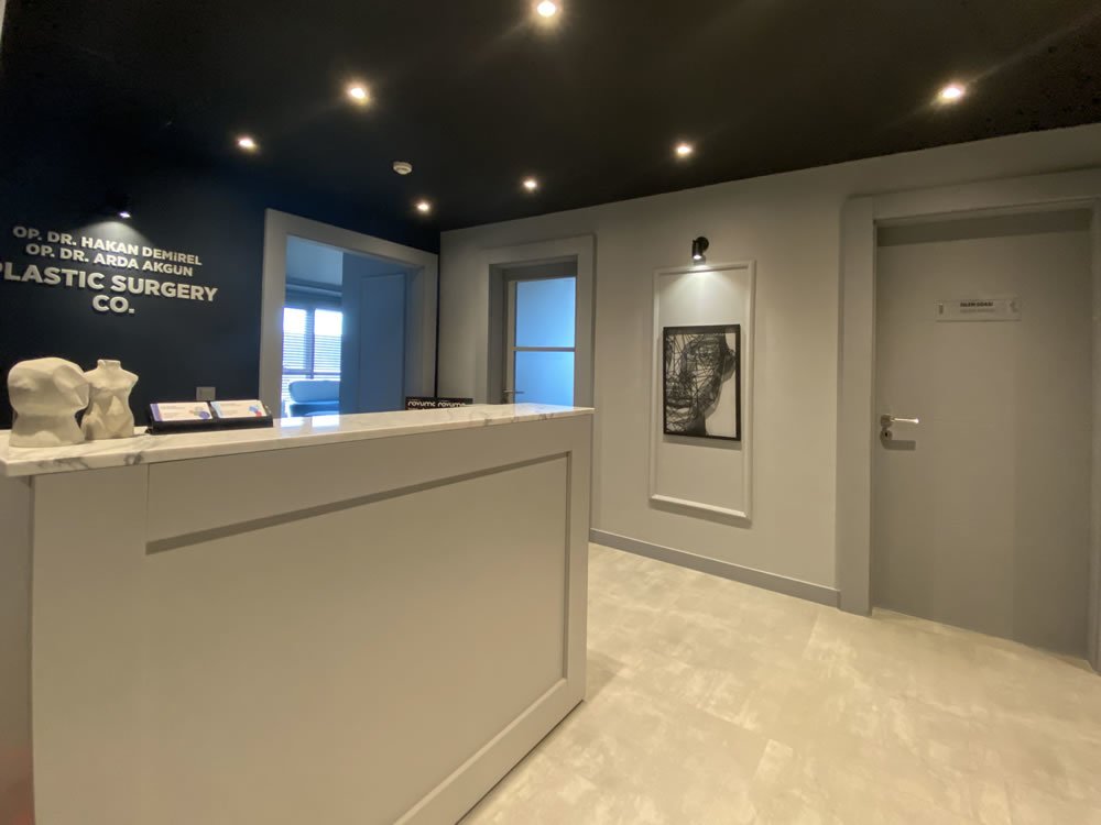 Op. Dr. Hakan Demirel - Plastic And Aesthetic Surgeon - Op. Dr. Hakan Demirel - Plastic And Aesthetic Surgeon