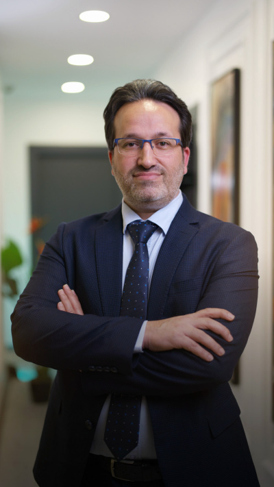 Op. Dr. Mahmut Uzut (Rhinoplasty / Burun Estetiği) - Dr. Mahmut Uzut
