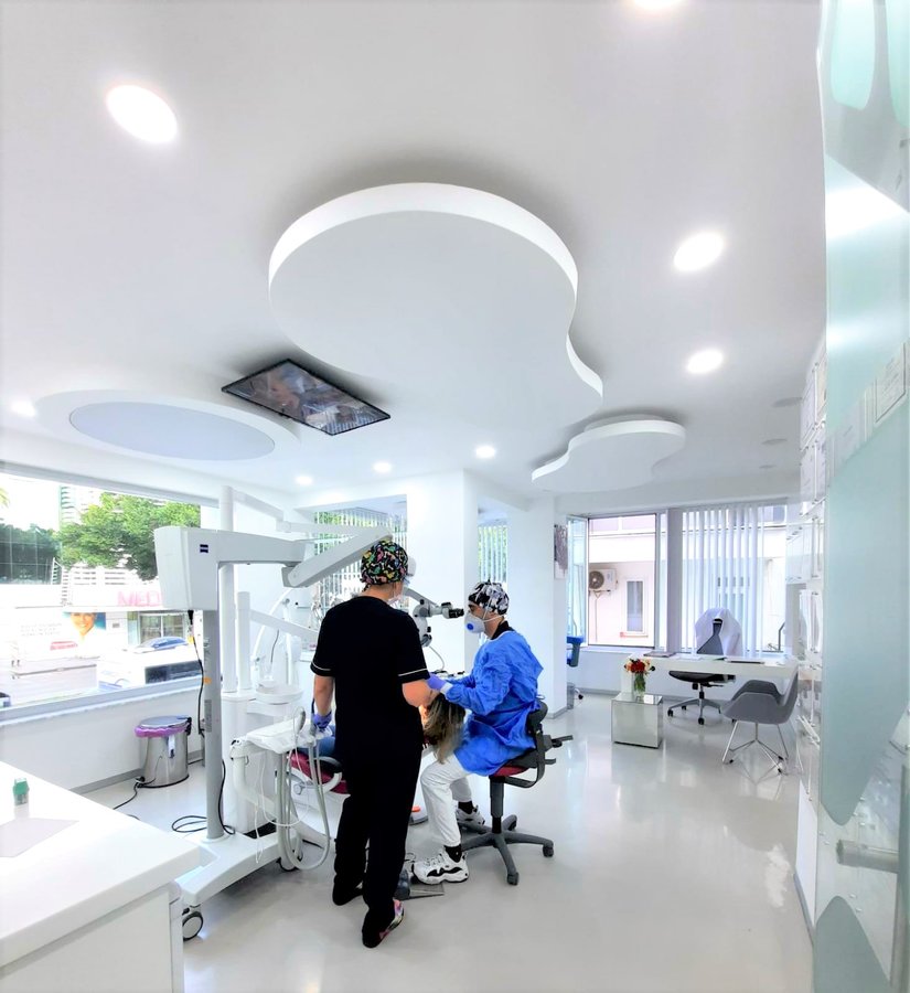 عيادة أوزغور يلدريم للأسنان التجميلية - Özgür Yıldırım Aesthetic Dental Clinic