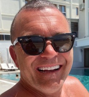 عيادة أوزغور يلدريم للأسنان التجميلية - Özgür Yıldırım Aesthetic Dental Clinic