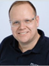 Prof. Dr. Andreas Olze and colleagues - Prof. Dr. Andreas Olze and colleagues