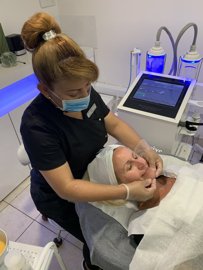 Puresun صالون تجميل وعيادة ليزر - Puresun Beauty Salon & Laser Clinic