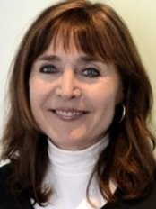 تقويم الأسنان الكمومي - بروكلين - Quantum Orthodontics - Brooklin