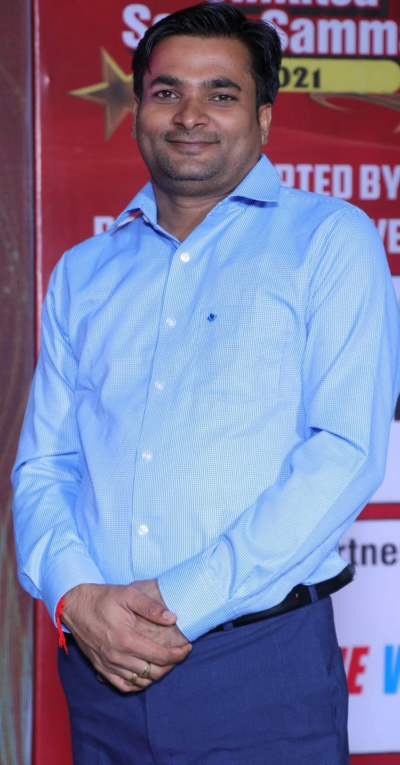 Rayshree Ayurveda Neuro Spine Clinic - Dr. Manish Yadav | Best Spine Specialist | Best Spine Doctor in Kanpur - Rayshree Ayurveda Neuro Spine Clinic - Dr. Manish Yadav | Best Spine Specialist | Best Spine Doctor in Kanpur