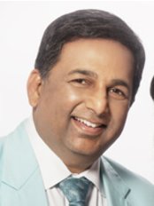 مركز ريتشفيل تريتشولوجي - دلهي - Richfeel Trichology Centre - Delhi