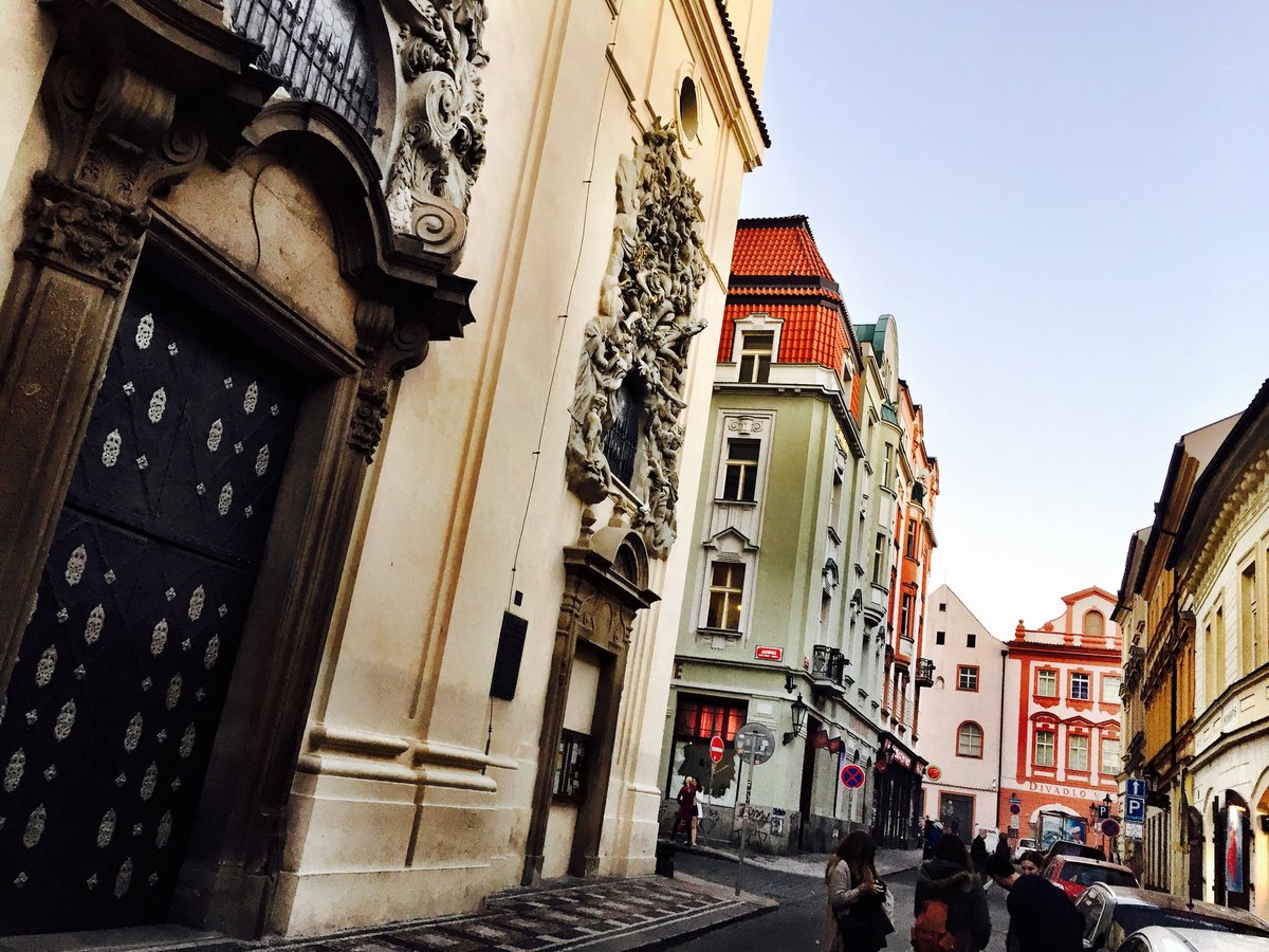 ROYAL MEDICAL – proven surgeons only - ROYAL MEDICAL – proven surgeons only