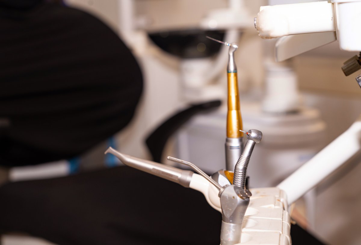 SAROJ DENTAL CLINIC AND IMPLANT CENTRE - SAROJ DENTAL CLINIC AND IMPLANT CENTRE