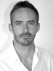 شون هينيغان - أخصائي الوخز بالإبر التقليدي - Sean Heneghan - Traditional Acupuncturist