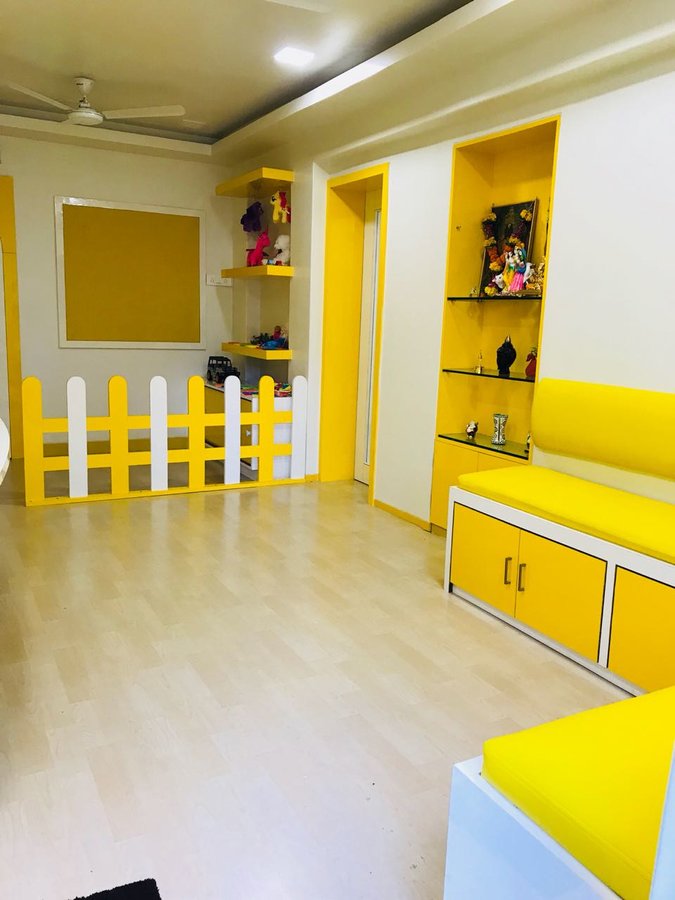 عيادة الابتسامات المشرقة متعددة التخصصات لطب الأسنان - Shining Smiles Multispeciality Dental Clinic