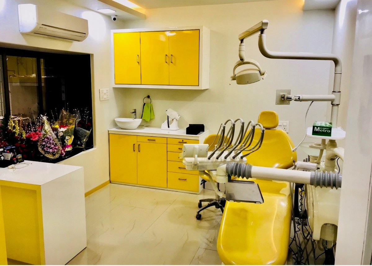 عيادة الابتسامات المشرقة متعددة التخصصات لطب الأسنان - Shining Smiles Multispeciality Dental Clinic