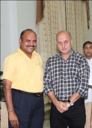 Shree Sanwar Lal Osteopathy Center - Shree Sanwar Lal Osteopathy Center