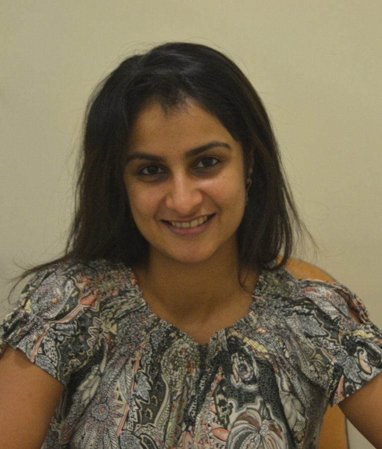 ببساطة يبتسم - Simply Smiles