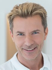 Skinetics GmbH - Skinetics GmbH