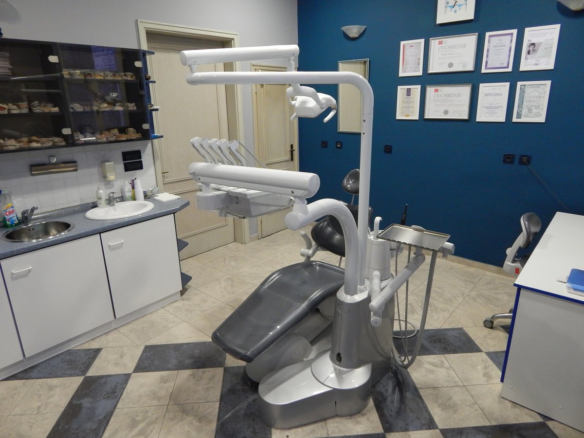 Specialised dental clinic Vuletić - Specialised dental clinic Vuletić