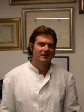 Studio Medico Associato Cardone - Via De Ferraris - Studio Medico Associato Cardone - Via De Ferraris