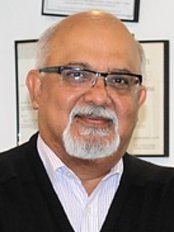 Studsmiles عيادة الأسنان الدكتور Sheetal Sachdeva - Studsmiles Dental Clinic Dr. Sheetal Sachdeva