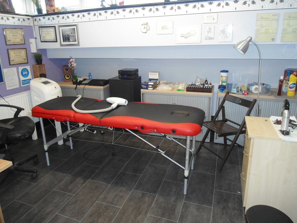 الوشم بعيدا إسيكس المحدودة - Tattoo Away Essex