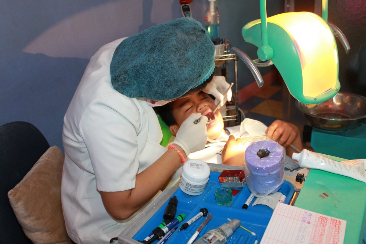 Teeth R Us Dentista Solidor - Teeth R Us Dentista Solidor