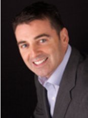 الأسنان في خط تقويم الأسنان ميلتون كينز - Teeth-in-Line Orthodontics Milton Keynes