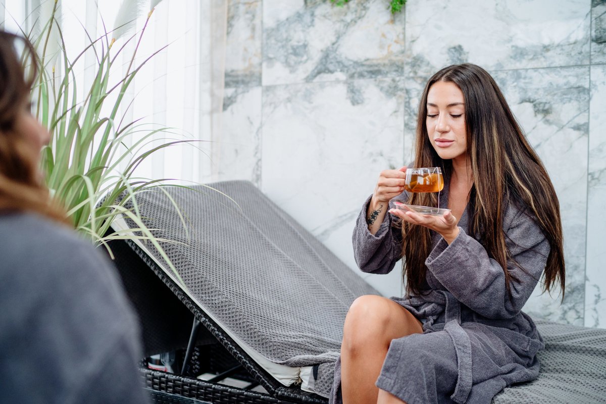 The Cosmetik Clinic - The Cosmetik Clinic