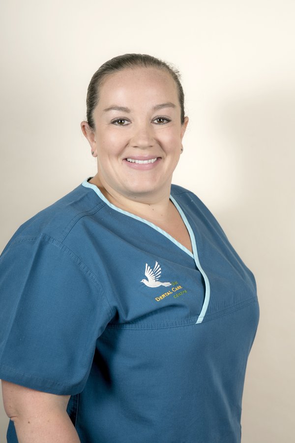 مركز العناية بالأسنان - The Dental Care Centre