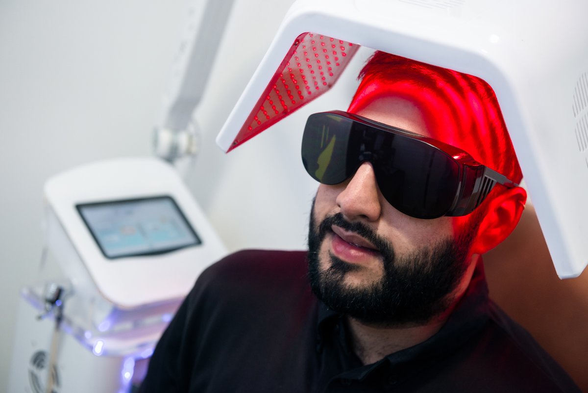 عيادة نمو الشعر بالليزر - The Laser Hair Growth Clinic