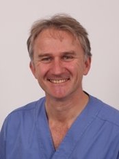 عيادة بيفيريل رود لطب الأسنان - The Peveril Road Dental Practice
