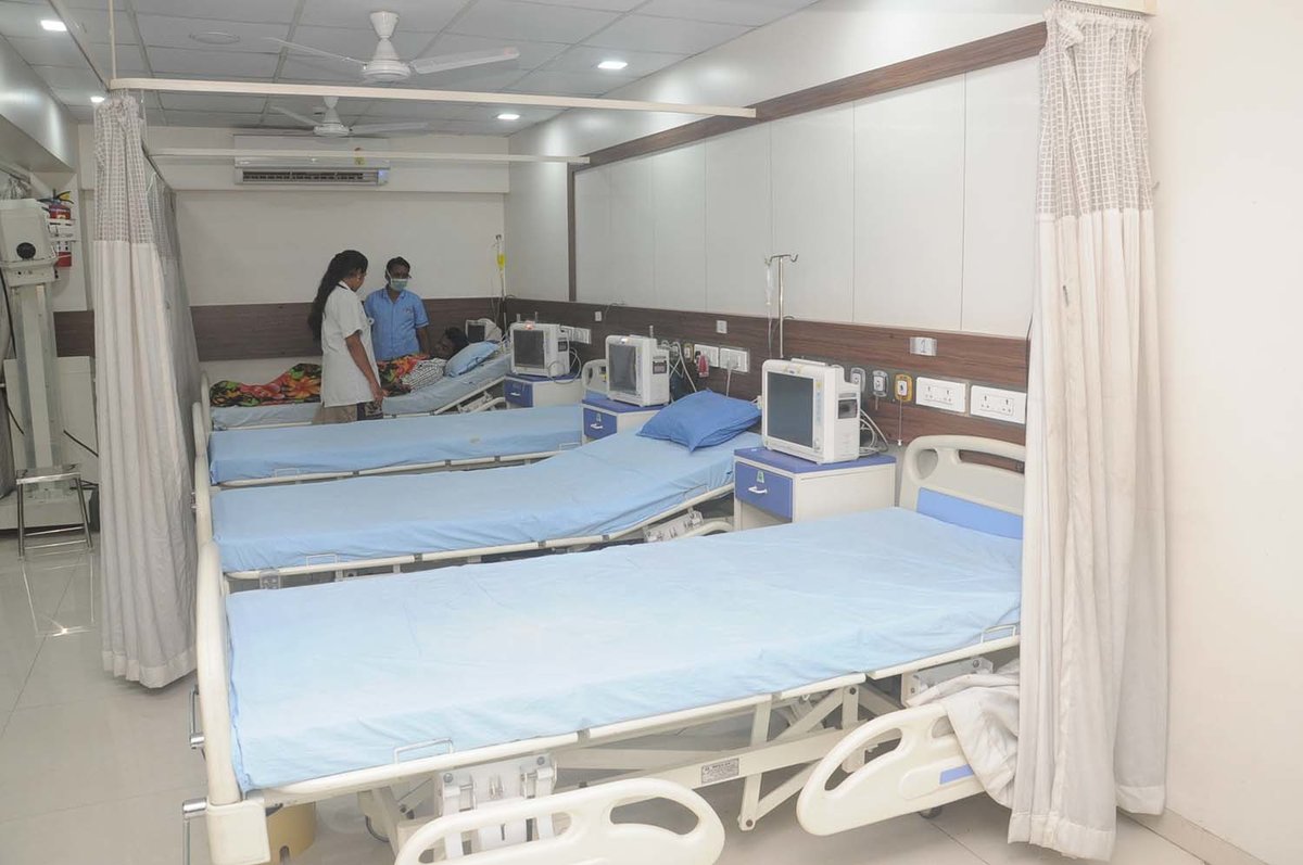 Universal Hospital - Universal Hospital