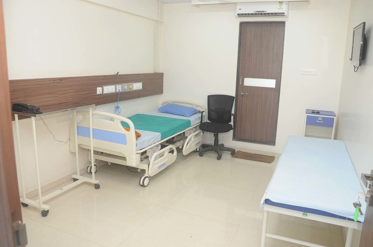 Universal Hospital - Universal Hospital