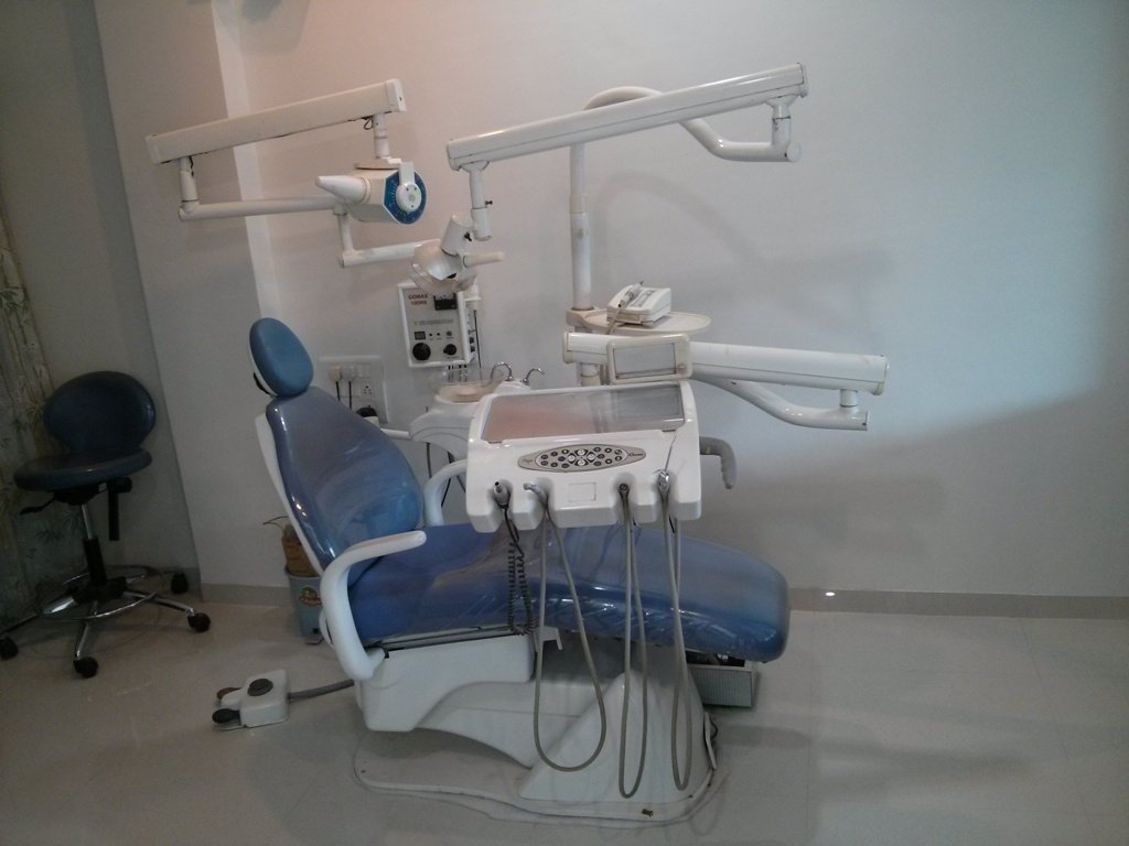 مركز أورمي للعناية بالأسنان - Urmi Dental Care Centre