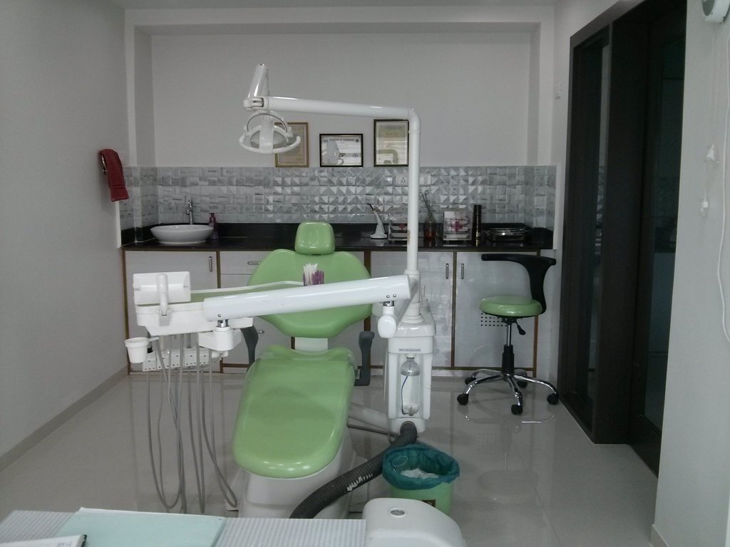 مركز أورمي للعناية بالأسنان - Urmi Dental Care Centre