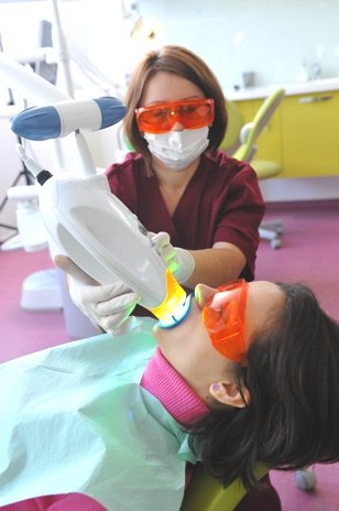 Uzina de Zambete - Uzina de Zambete