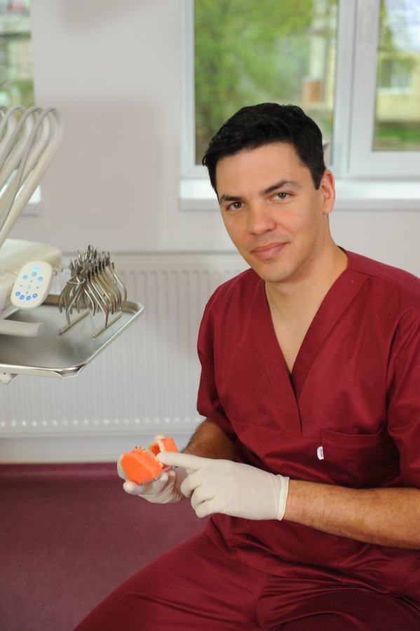 Uzina de Zambete - Uzina de Zambete