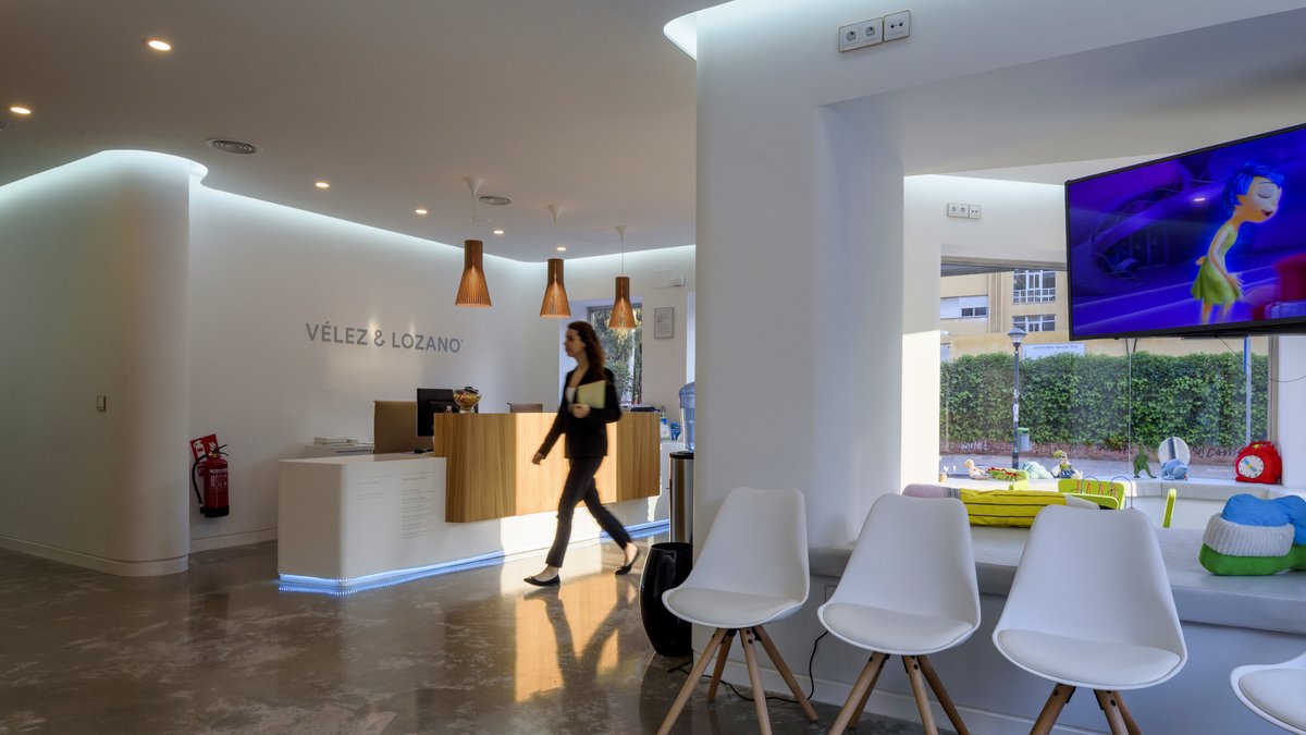 Vélez y Lozano, dental office - Vélez y Lozano, dental office