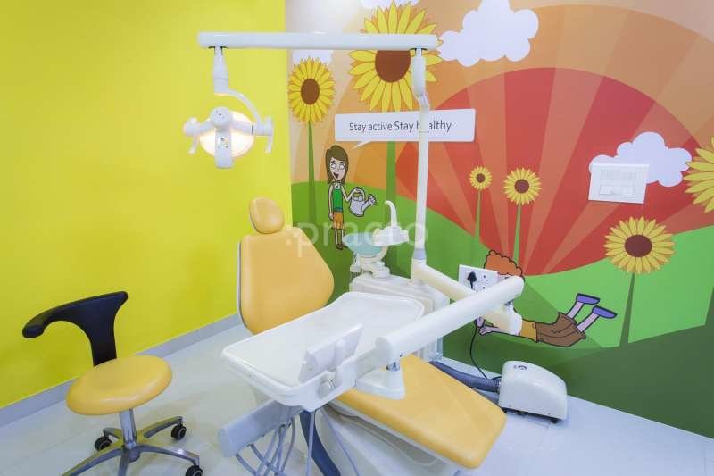 نحن نبتسم قليلاً - We Little WE Smile