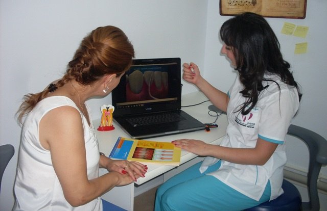 "القلعة البيضاء" عيادة طب الأسنان - "White Castle" Dental Medical Clinic