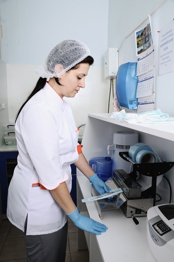 "القلعة البيضاء" عيادة طب الأسنان - "White Castle" Dental Medical Clinic