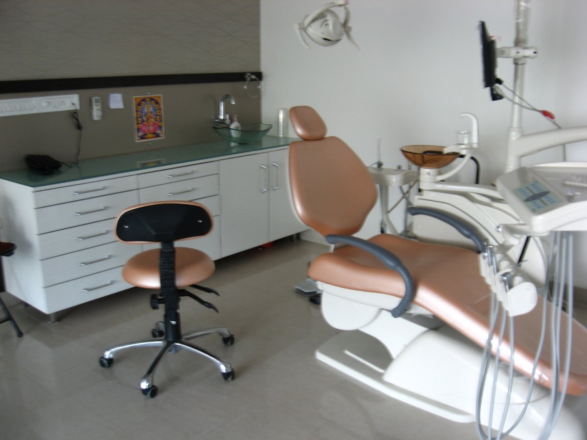 مستشفى وايت كاستلز للأسنان - WHITE CASTLES DENTAL HOSPITAL