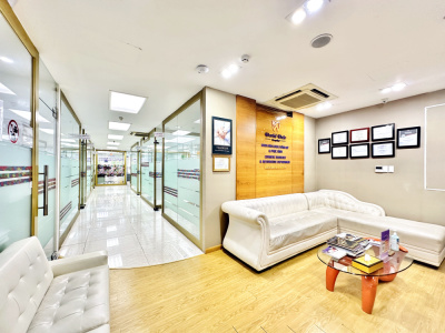 Worldwide Dental & Plastic Surgery Hospital - 3rd floor waiting area